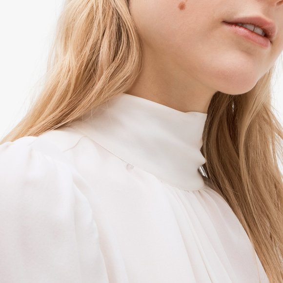 Kate Spade Legacy Logo Spade Flower Studs (with GIFT BAG) - Picture 2 of 7